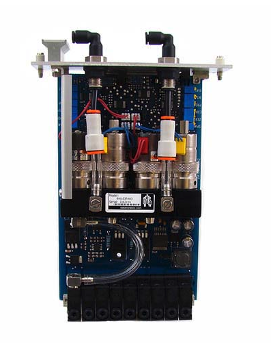 デュアルチャネルニューマティックス（ニュートロ二クス）アナログI/Oボード修理