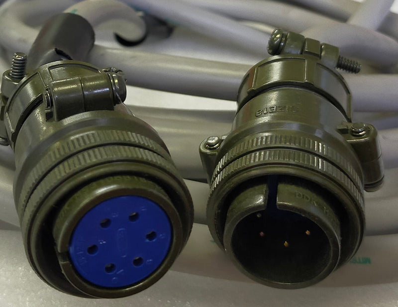 ギャラリービューアに画像をロードする, CONNECTOR&amp;CABLE
